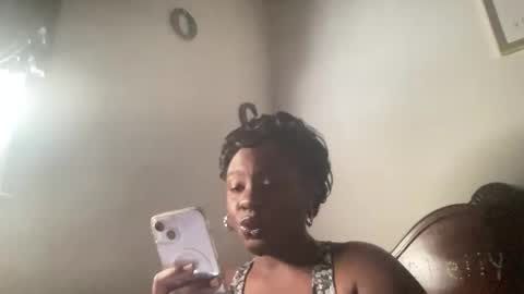 Snapshot of bankofchell chatting on 04-23-26, 08:22 Chelly online show from 04-23-26, 08:22
