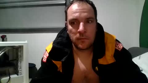 Combatvettttt online show from 03-06-26, 07:43