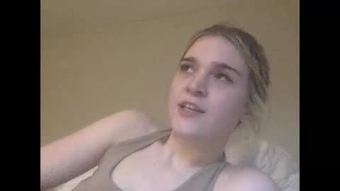 Snapshot of bansam1738 chatting on 05-18-26, 01:13 bansam1738 online show from 05-18-26, 01:13