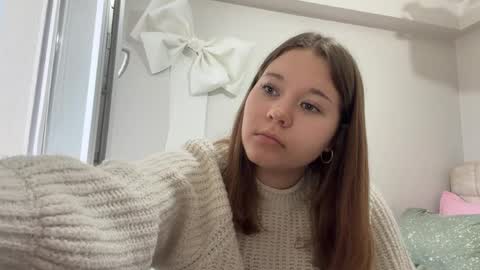 Snapshot of baosznejkowski chatting on 05-08-26, 03:17 Sumi online show from 05-08-26, 03:17