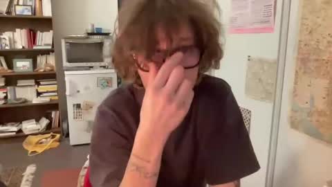 Snapshot of baptisteriviere chatting on 01-27-25, 10:38 baptisteriviere online show from 01-27-25, 10:38