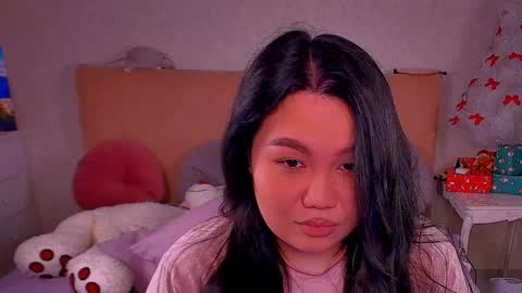 Snapshot of barbara_bb chatting on 01-12-25, 10:43 Barbie Kim online show from 01-12-25, 10:43