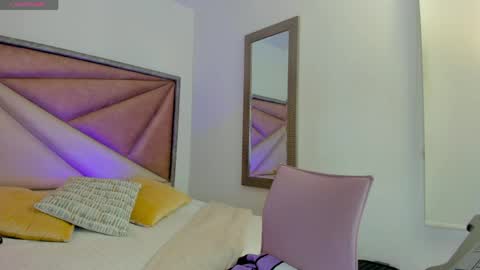 Snapshot of barbaraknox_ chatting on 04-23-26, 12:15 Barbara online show from 04-23-26, 12:15