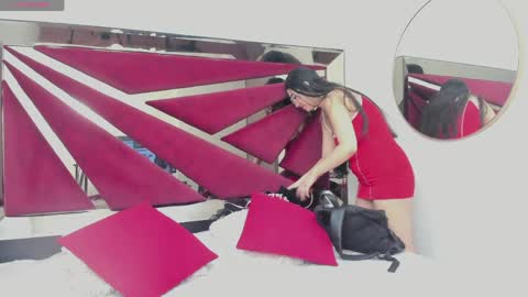 Snapshot of barbaraknox_ chatting on 05-24-26, 06:13 Barbara online show from 05-24-26, 06:13