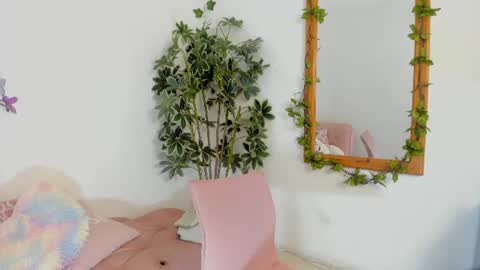 Snapshot of barbaraknox_ chatting on 07-02-26, 06:36 Barbara online show from 07-02-26, 06:36