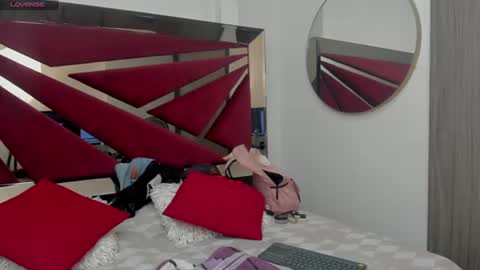 Snapshot of barbaraknox_ chatting on 07-21-26, 06:21 Barbara online show from 07-21-26, 06:21