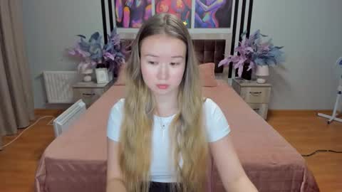 Snapshot of barbaramiles chatting on 12-03-24, 02:38 Barbara online show from 12-03-24, 02:38