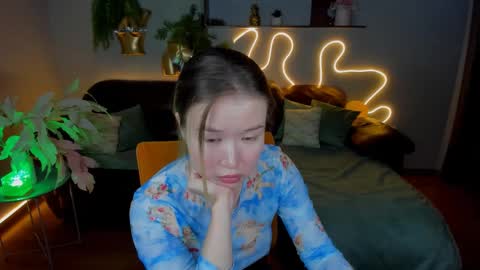 Snapshot of barbaramiles chatting on 12-15-24, 10:50 Barbara online show from 12-15-24, 10:50