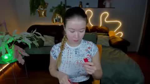 Snapshot of barbaramiles chatting on 12-22-24, 10:49 Barbara online show from 12-22-24, 10:49