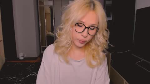 barbarasiren online show from 12-03-25, 09:24