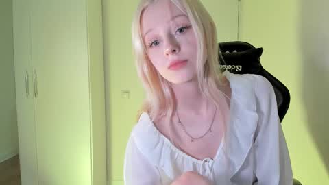 Bella online show from 02-14-26, 12:51