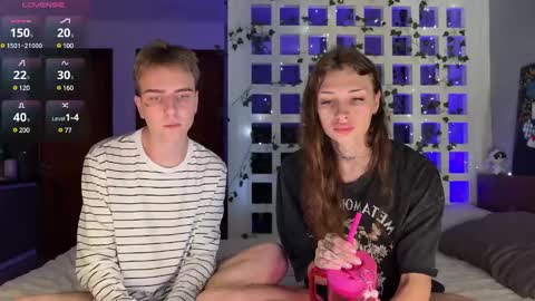 Snapshot of barbie_bi chatting on 02-27-25, 09:25 My name is Molly. Please say hello I like talking to you. If you have any wishes or obscene desires please use the tip menu online show from 02-27-25, 09:25