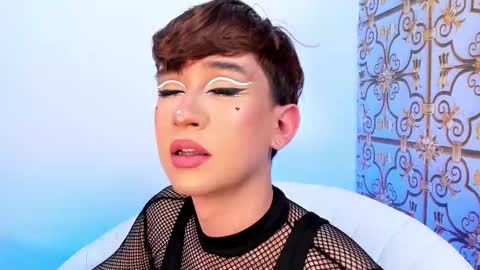 Snapshot of barbie_boy_ chatting on 11-04-25, 05:17 I work from home this is my room 3 online show from 11-04-25, 05:17