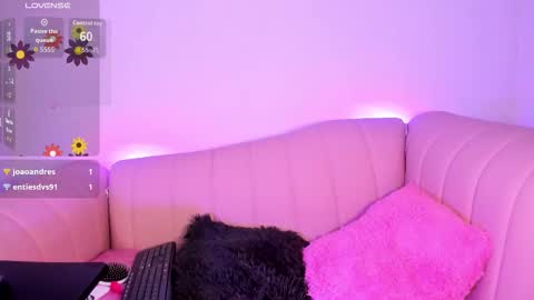 Snapshot of barbie_boy_ chatting on 11-15-25, 08:44 I work from home this is my room 3 online show from 11-15-25, 08:44