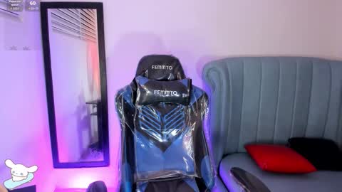 Snapshot of barbie_boy_ chatting on 01-18-26, 01:59 I work from home this is my room 3 online show from 01-18-26, 01:59