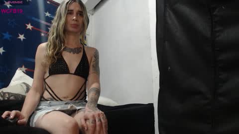 Barbie online show from 12-23-25, 01:14