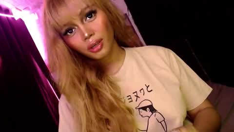 Snapshot of barbie_ivana chatting on 11-09-25, 06:33 barbei online show from 11-09-25, 06:33