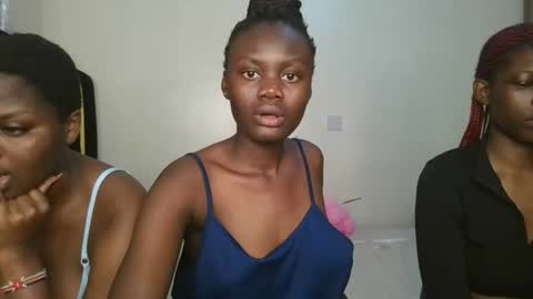 queen online show from 09-24-25, 01:14