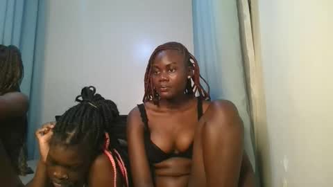 queen online show from 11-05-25, 10:54