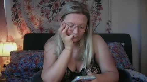 Snapshot of barbiegirl966 chatting on 06-19-26, 09:13 barbiegirl966 online show from 06-19-26, 09:13