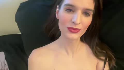 Snapshot of barbiejules chatting on 02-23-25, 09:05 BarbieJules online show from 02-23-25, 09:05
