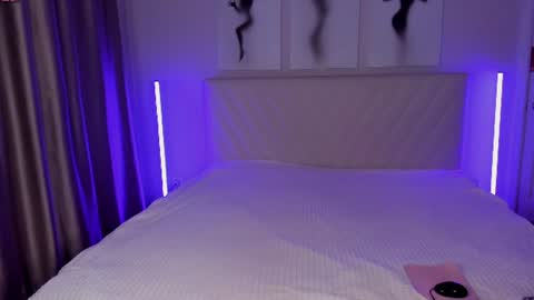 Snapshot of barbielina_ chatting on 06-28-26, 08:37 Emma online show from 06-28-26, 08:37