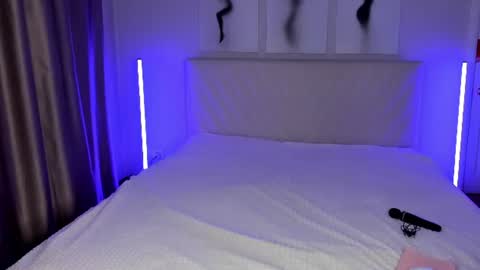 Snapshot of barbielina_ chatting on 07-05-26, 08:49 Emma online show from 07-05-26, 08:49