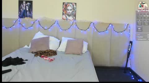 Snapshot of barbiemuscle1 chatting on 12-19-24, 03:30 Barbie online show from 12-19-24, 03:30