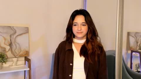 Snapshot of barbramcknight chatting on 02-26-26, 02:16 Darby online show from 02-26-26, 02:16