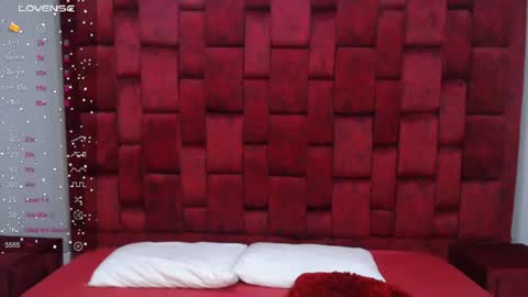 Snapshot of barby_jones25 chatting on 06-12-26, 12:37 Barby online show from 06-12-26, 12:37