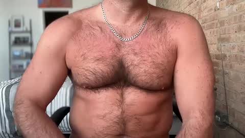 Snapshot of barebackheat chatting on 01-17-25, 04:36 Barebackheat online show from 01-17-25, 04:36