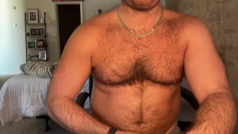 Snapshot of barebackheat chatting on 01-29-25, 03:58 Barebackheat online show from 01-29-25, 03:58