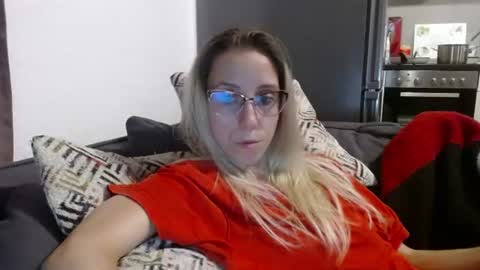 Lena online show from 07-18-26, 09:18