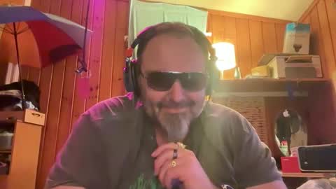 Snapshot of barewolf420 chatting on 12-01-25, 01:16 barewolf420 online show from 12-01-25, 01:16