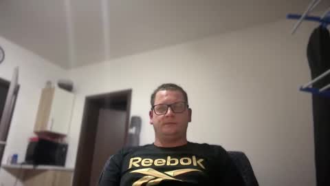 Snapshot of bary_czech chatting on 01-31-25, 10:21 BestBoy online show from 01-31-25, 10:21