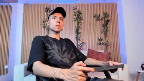 Basthiian online show from 12-16-25, 07:08