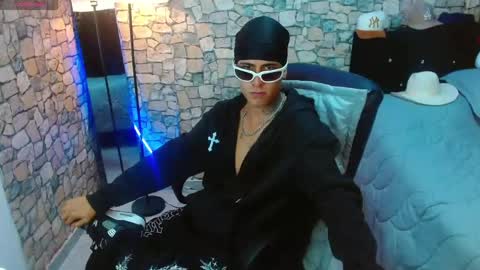Snapshot of bastiaan_28 chatting on 04-21-26, 09:06 Bastian online show from 04-21-26, 09:06