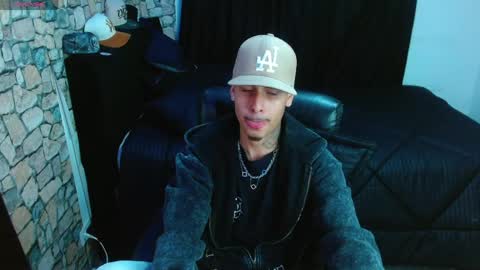 Snapshot of bastiaan_28 chatting on 06-07-26, 01:32 Bastian online show from 06-07-26, 01:32