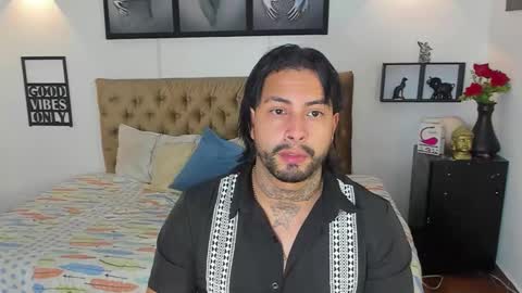 Snapshot of bastian_jones1 chatting on 10-13-25, 06:13 bastian_jones1 online show from 10-13-25, 06:13