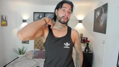 Snapshot of bastian_jones1 chatting on 11-06-25, 05:58 bastian_jones1 online show from 11-06-25, 05:58