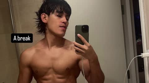 Bastian Maalouf  online show from 01-19-25, 06:32