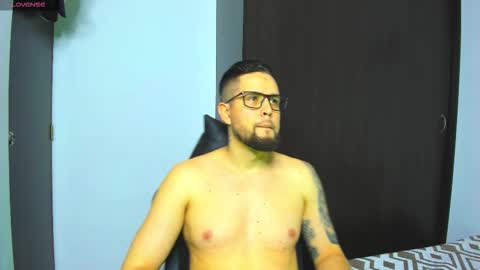 bastianwatson10 online show from 12-01-25, 06:57