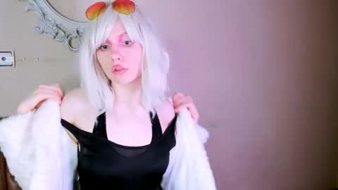 Snapshot of bat_laughing_bat chatting on 04-24-26, 10:56 Ask me online show from 04-24-26, 10:56