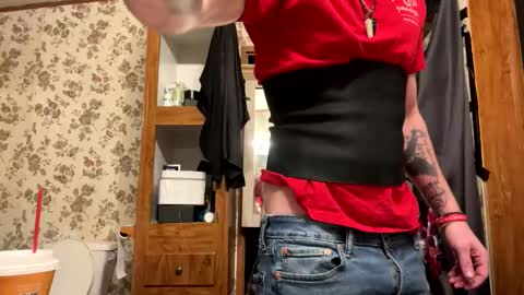 Snapshot of battlewolfxx chatting on 01-06-25, 12:02 battlewolfxx online show from 01-06-25, 12:02