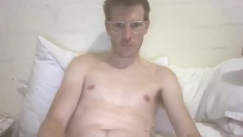 Snapshot of battyb1 chatting on 11-09-25, 08:07 battyb1 online show from 11-09-25, 08:07