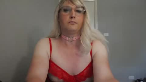 Snapshot of bawblejam chatting on 02-02-25, 04:26 BjBambi online show from 02-02-25, 04:26