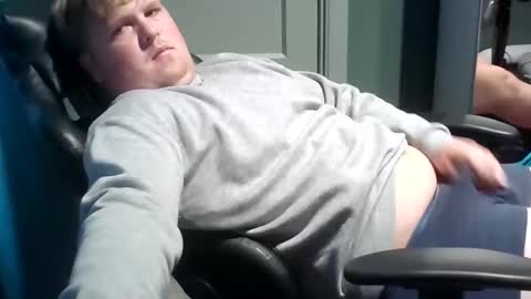 Snapshot of bawly13 chatting on 10-14-25, 07:53 ray online show from 10-14-25, 07:53