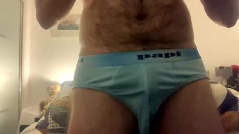 Snapshot of baz73 chatting on 11-07-25, 08:09 Baz online show from 11-07-25, 08:09