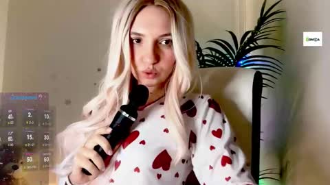 Snapshot of bb_cute1 chatting on 12-03-25, 08:51 Kris online show from 12-03-25, 08:51