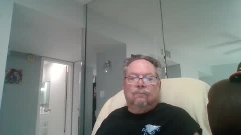 Snapshot of bbb1952 chatting on 10-08-25, 02:04 Single Grandpa in Florida. Love to C2C and have Fun Privately online show from 10-08-25, 02:04